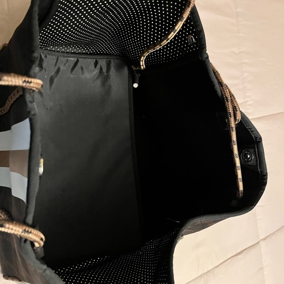 Purse - Picture 3 of 4